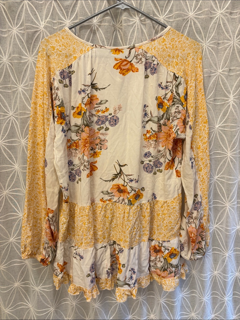 Boho Floral Tie-Neck Tunic in Yellow - American Eagle - Picture 7 of 8